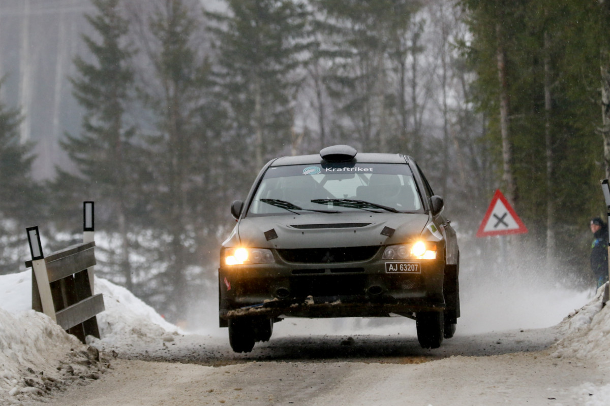 Mitsubishi Lancer EVO IX