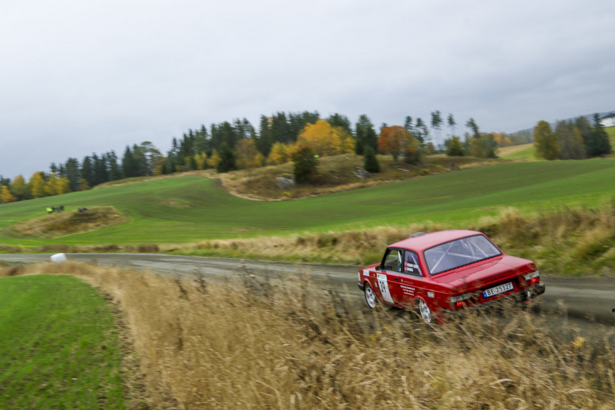 Volvo 242