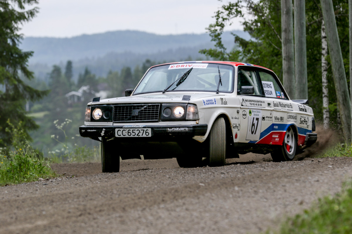 Volvo 242