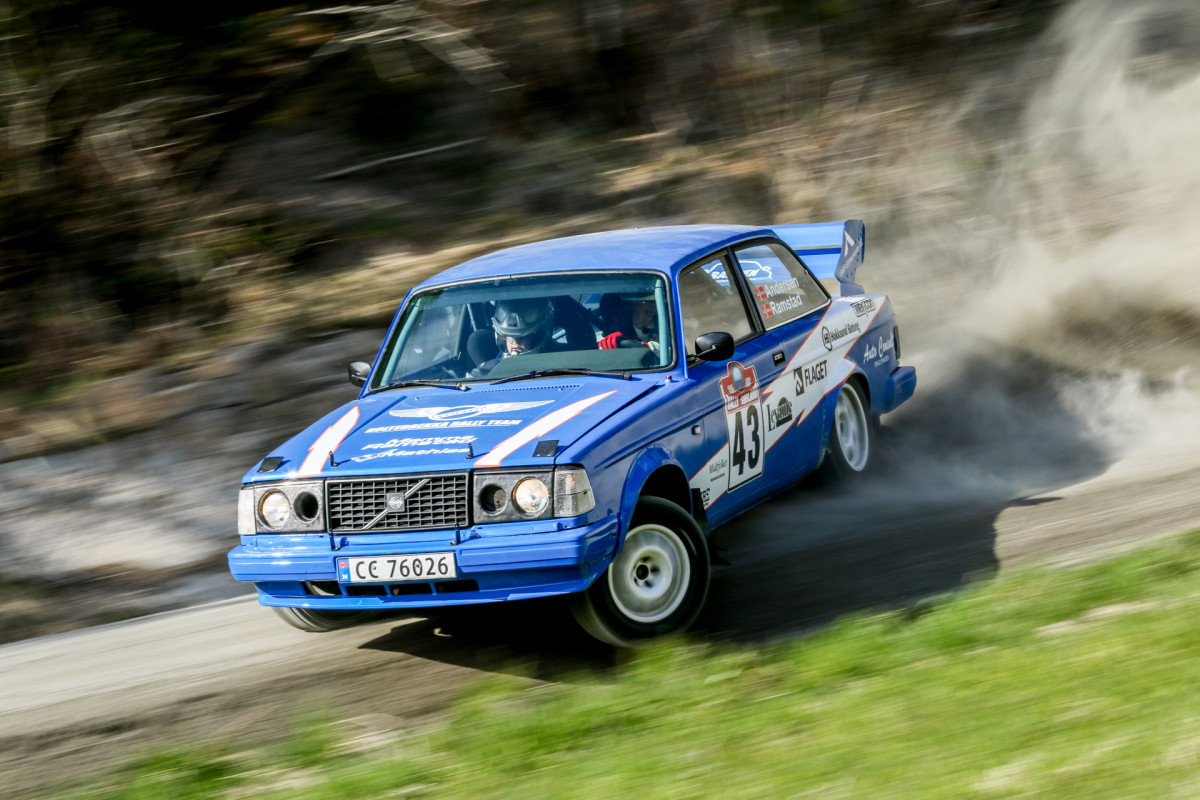 Volvo 242