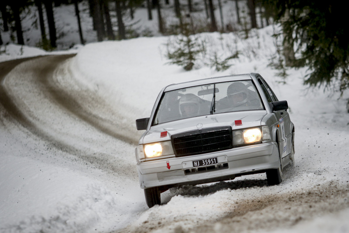 Mercedes-Benz 190E