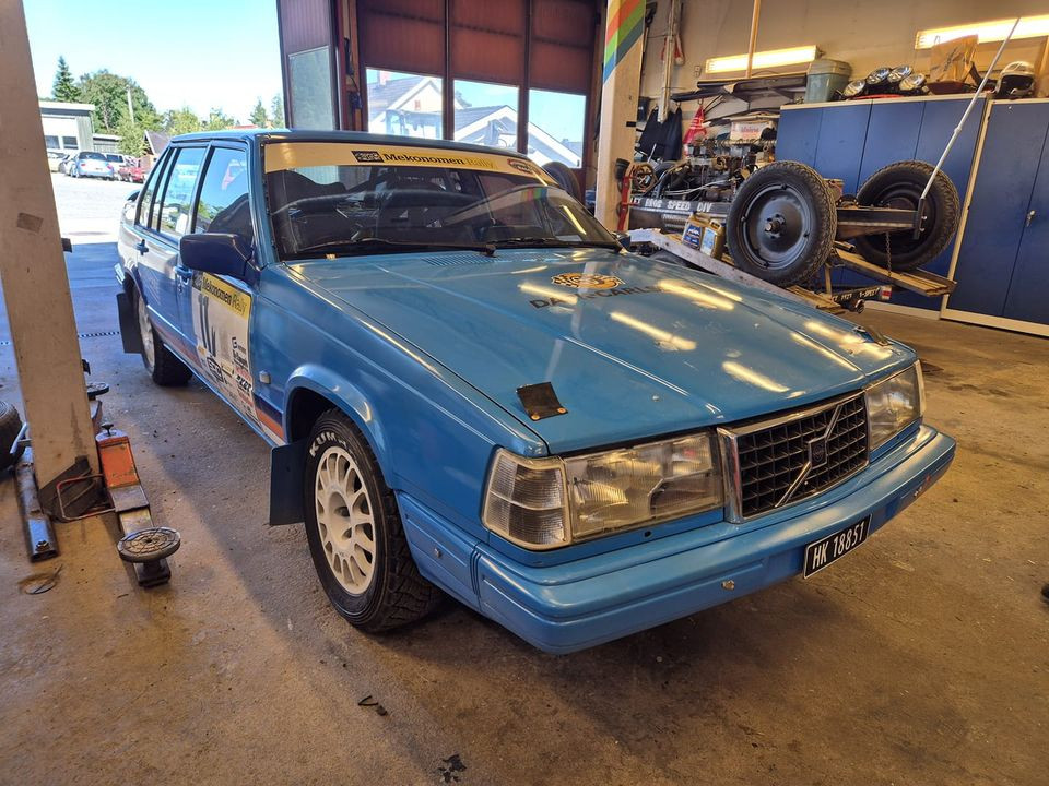 Volvo 944