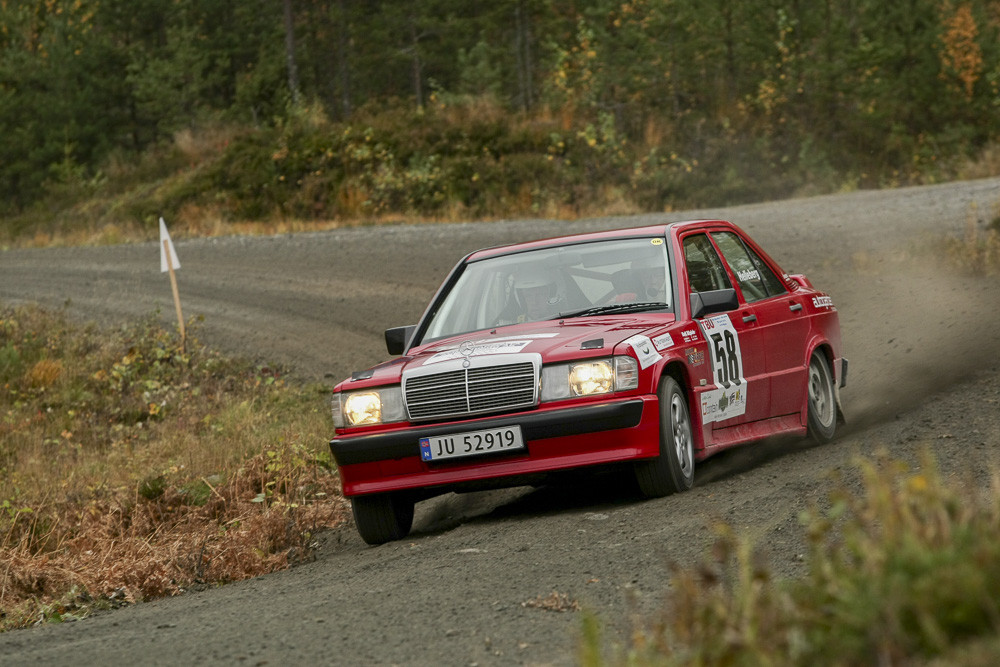 Mercedes-Benz 190E