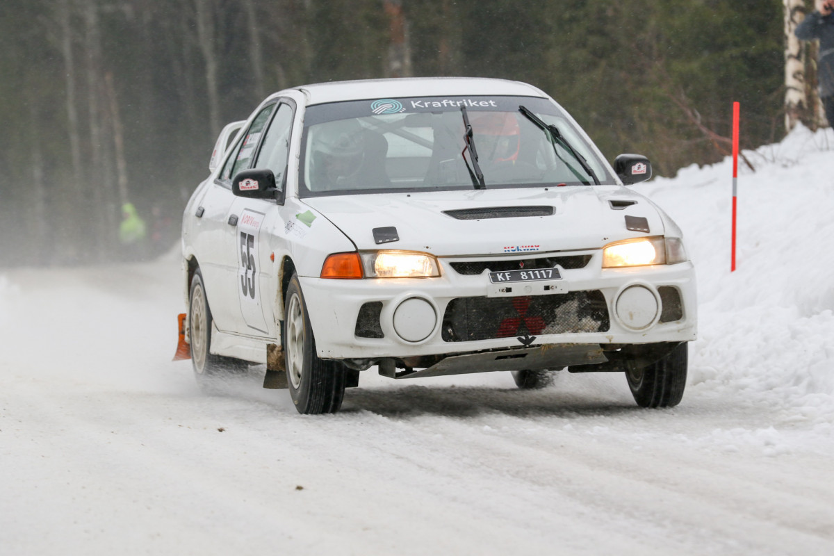 Mitsubishi Lancer EVO IV