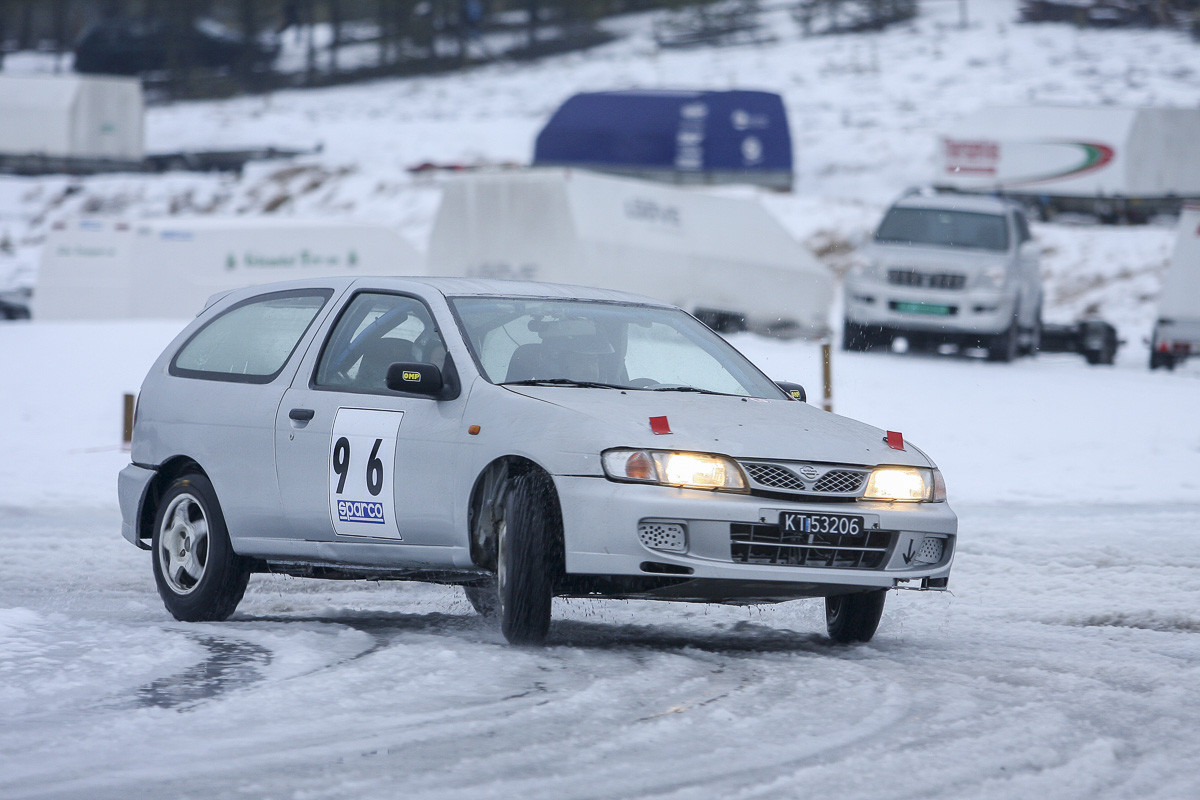 Bilde av Nissan Almera GTI