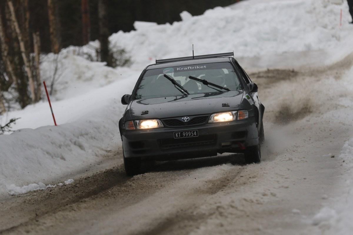 Nissan Almera GTI